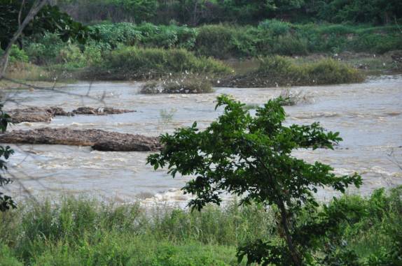 Corredeiras no rio Poty, em Teresina - PI